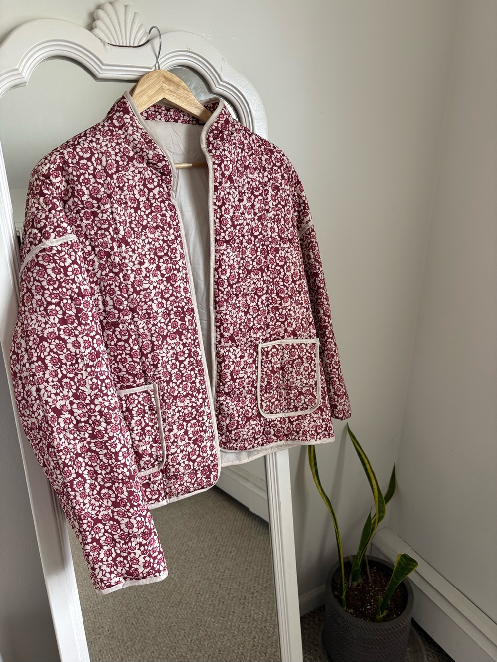Nordic Peace  Quilted Floral Jacket - Wine/White